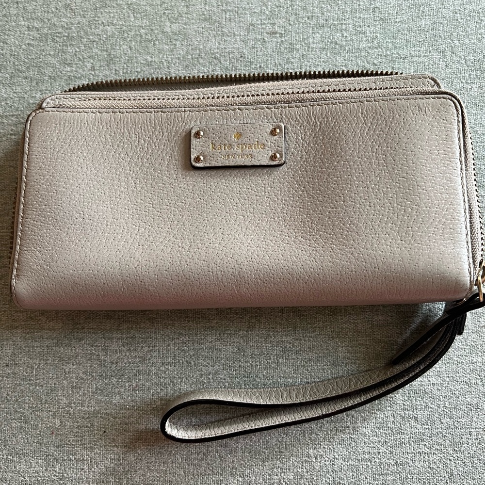 Kate Spade Gray Pebbled Leather Wristlet